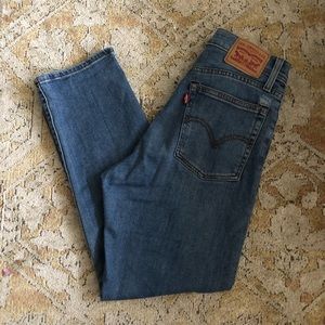 Levi’s Wedgie Straight Jean